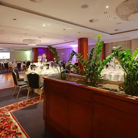 Moosburger Hof Szálloda 4*